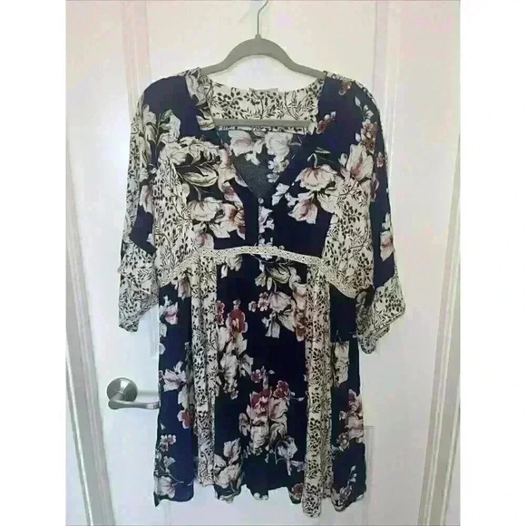 Altar'd State Floral Dress With Flared Sleeves Navy cream lace Boho Size Small - Picture 1 of 4